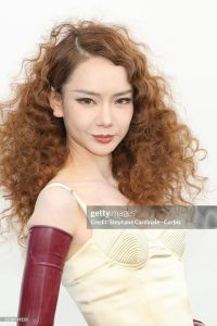 Xin thề kh&ocirc;ng bao giờ d&aacute;m khen mỹ nh&acirc;n n&agrave;y nữa: L&ecirc;n phim vạn người m&ecirc; ngo&agrave;i đời triệu người ch&ecirc;, 360 độ to&agrave;n g&oacute;c chết- Ảnh 1.