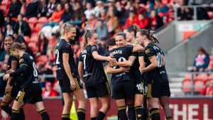 Các số liệu nổi bật từ St Helens.