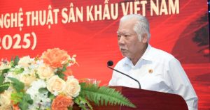 NSND Lê Chức: "Sân Khấu Truyền Thống Đang Nằm Ở... Khoa Lâm Sàng" - Một Thế Giới Nghệ Thuật Cần Được Cứu Giúp