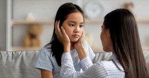 Cuộc Sống Đầy Kịch Tính Của Cô Gái: Tại Sao Tôi Không Dám Thừa Nhận Nỗi Đau Với Bố Mẹ!