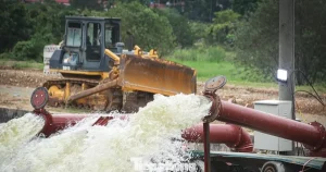 Khám Phá 6 Máy Bơm Giải Cứu Xóm Ngập Nước Ở Hà Nội