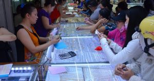 Giá Vàng Hôm Nay 7-10: Bão Tăng Mạnh, Đừng Bỏ Lỡ!