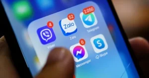 "Zalo Của Bạn Đang Bị Theo Dõi: Nhận Ngay 2 Thông Báo Quan Trọng!"