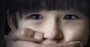 "Phòng Văn Những Gia Đình Có Con Bị Bắt Cóc: Chuyên Gia Chia Sẻ 5 Điểm Chung!"