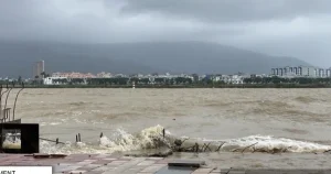 "Nguyên Nhân Lũ Lụt Đà Nẵng Trước Bão Số 12: Tình Trạng Nước Sông Hàn"