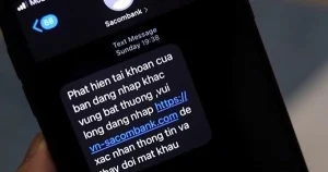 "7 Cảnh Báo Cần Xóa Ngay Khi Kiểm Tra Điện Thoại Cấp Cứu"