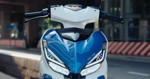 "Có 30 Triệu Mua Xe Máy Điện: Mẫu Nào Đi Xa Nhất và Sạc Nhanh Nhất Tại Việt Nam và Trung Quốc?"