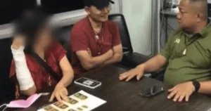 "Cảnh Sát Yêu Cầu Nộp Vàng: Câu Chuyện Đặc Biệt Về Cụ Bà 70 Tuổi Liên Bị 11 Tử Động"