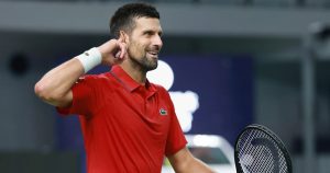 Đón chào Djokovic vượt chấn thương vào bán kết Thượng Hải Masters