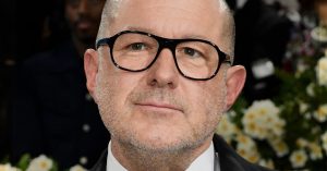 Jony Ive: Thiết bị OpenAI của tôi sẽ 'Mang lại hạnh phúc' cho chúng ta