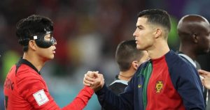 Son Heung Min vượt Ronaldo, đoạt Giải Cầu thủ xuất sắc nhất châu Á