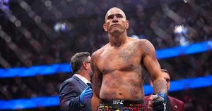 Alex Pereira Hạ Đối Thủ Trong 80 Giây, Vô Địch UFC ấn Tượng