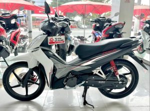 Bảng giá xe Honda Wave RSX FI tháng 10/2025: Gây sốt hơn Wave Alpha