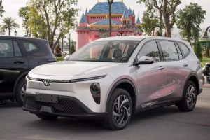 VinFast Limo Green: Đột Phá Ngành MPV, Vượt Qua Mitsubishi Xpander