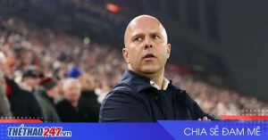 HLV Arne Slot Cảnh Báo Liverpool: Chiến Lược và Thách Thức Sắp Tới