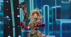 Hoa hậu Yến Nhi mảnh mai 30kg, khán giả quốc tế thán phục