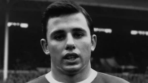 Cựu danh thủ Man Utd Jimmy Nicholson qua đời, để lại nỗi tiếc thương