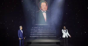 "Xúc động khoảnh khắc giọng hát cố NSND Trung Kiên vang lên"