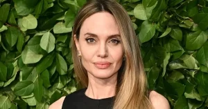 Angelina Jolie gặp khủng hoảng nghiêm trọng, bế tắc hoàn toàn