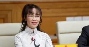 "Tháng 10 bùng nổ: Tỷ phú Nguyễn Thị Phương Thảo gần 4,5 tỷ USD"