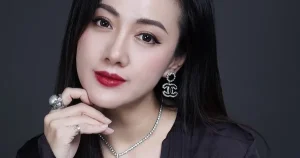 "BTV Hoài Anh: Nỗi lòng cầu cứu giữa bão tố"