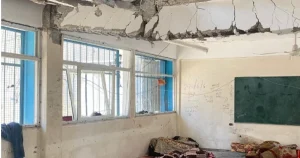 Trẻ em Gaza nỗ lực trở lại trường giữa hoang tàn đổ nát