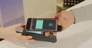 Cảnh giác: Thủ đoạn lừa đảo tinh vi qua chạm thanh toán trên điện thoại!