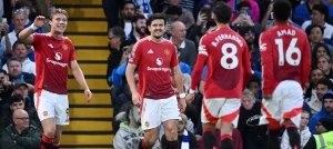 "Lee Sharpe tiết lộ: Thói quen khó hiểu của Ruben Amorim"