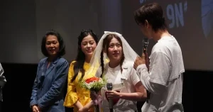 Em gái Trấn Thành bất ngờ được cầu hôn giữa hàng trăm người