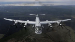 Trung Quốc phản ứng trước cuộc tuần tra chung với Nga qua Biển Hoa Đông