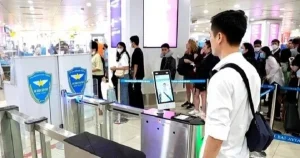 "Khách không ký gửi hành lý: Thủ tục mới bằng VNeID từ hôm nay"