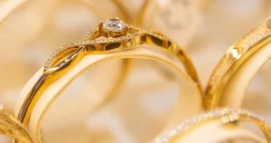 Giá vàng 2/12 hôm nay: Tăng mạnh, đừng mua đuổi!