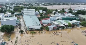 Miền Bắc rét dưới 12 độ, miền Trung mưa lớn, nguy cơ lũ quét!