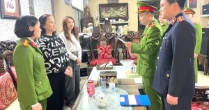 Khám xét nhà và nơi làm việc của vợ chồng tiệm vàng Nguyễn Hữu Bình