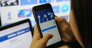 Facebook bắt đầu thu phí người dùng: Bạn nghĩ sao?