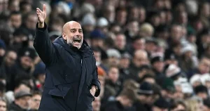 "HLV Guardiola: 'Cầu thủ Man City khiến tôi stress đến rụng tóc'"
