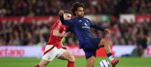 "Joshua Zirkzee: Man United thay đổi quyết định sau màn trình diễn xuất sắc"