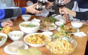 "Chàng trai hủy hôn vì hành động bất ngờ của bạn gái khi bàn chuyện đám cưới"