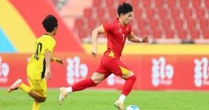 "Đình Bắc tỏa sáng: Bí quyết hạ U22 Malaysia bất ngờ!"